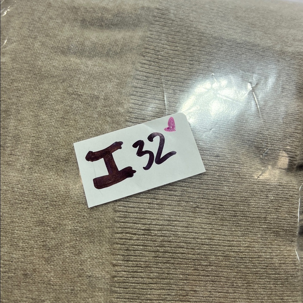 Ralph Lauren 100% cashmere women’s turtleneck size large - Picture 11 of 11